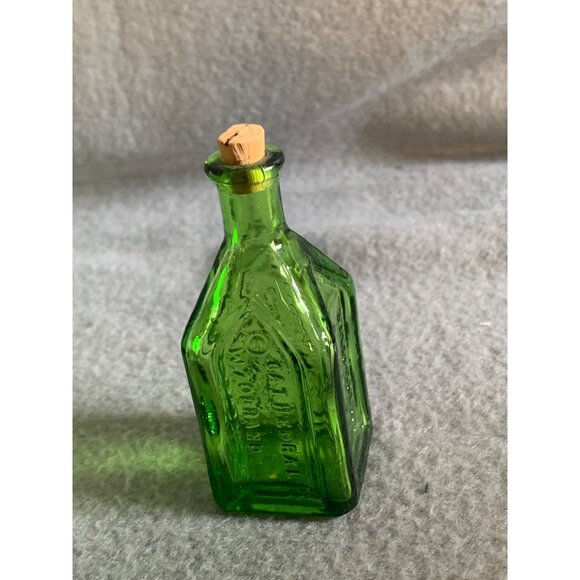 Chief Wahoo Electric Tonic Green Glass Cathedral Bottle 3" Walbridge Vintage - Picture 2 of 12